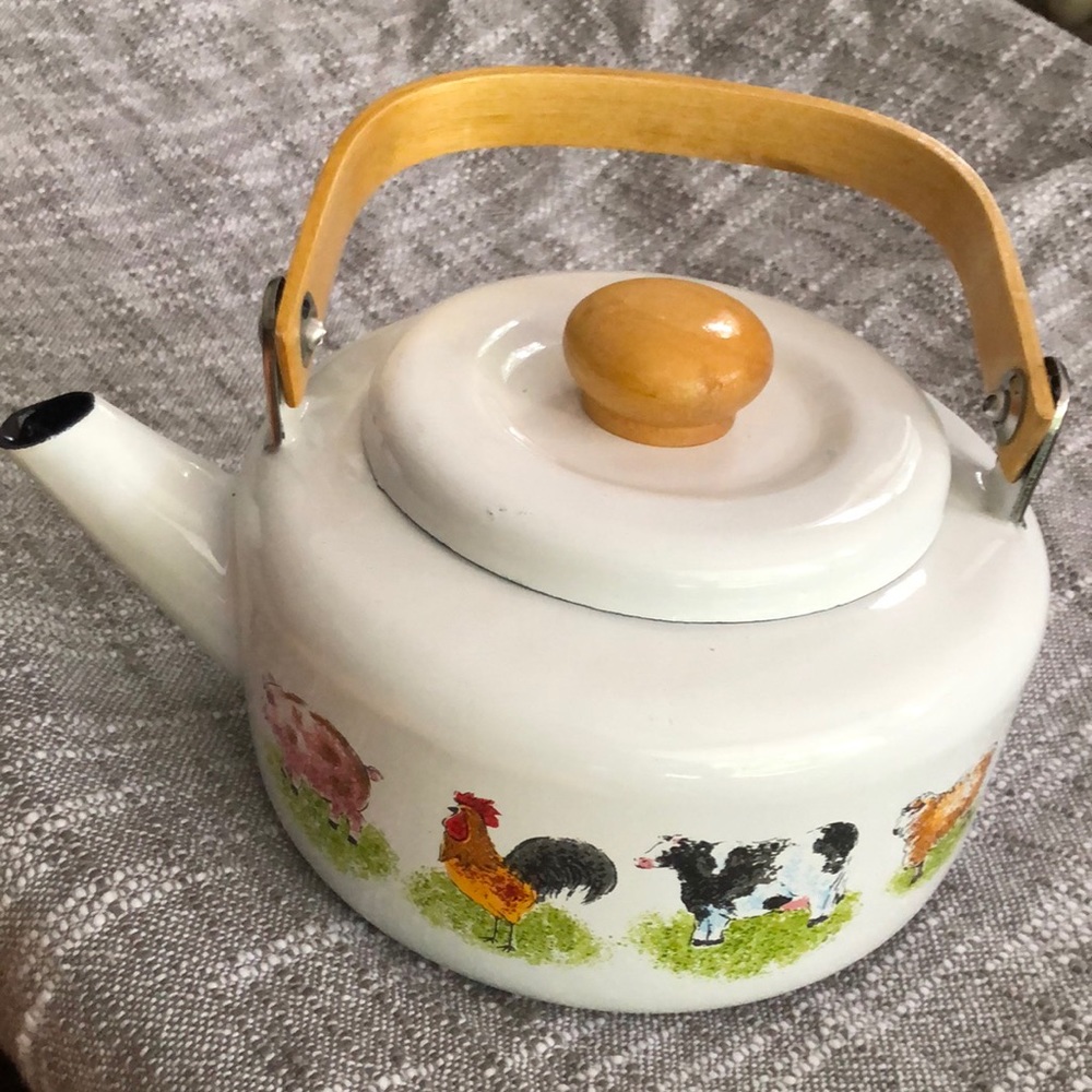 Vintage teapot. Never used. Original box.